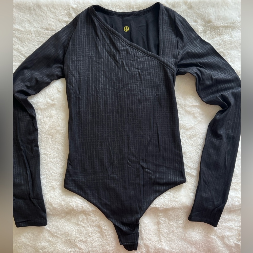 lululemon athletica Black Long Sleeve Bodysuit